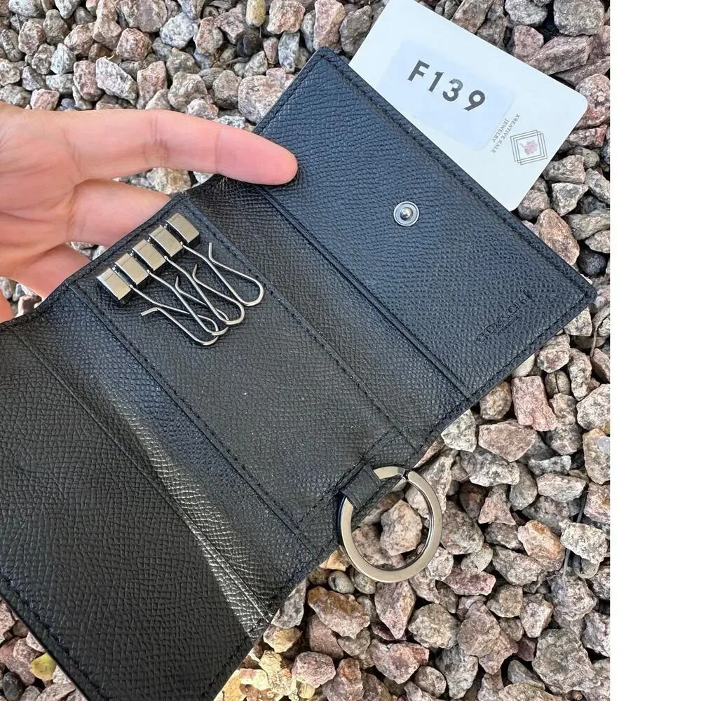 Coach 4 Ring Key Case in Black - F139 - Picture 6 of 8